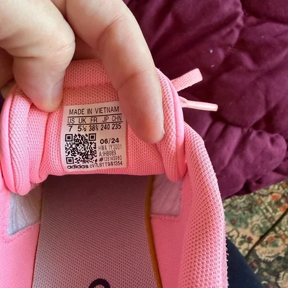 Adidas Pink Sneakers sz 7 - Picture 6 of 6